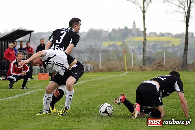 Zdjęcie w galerii na portalu naszraciborz.pl: Hit A klasy: Trzy szybkie ciosy Borucina, udana pogoń Buku wiadomości z regionu