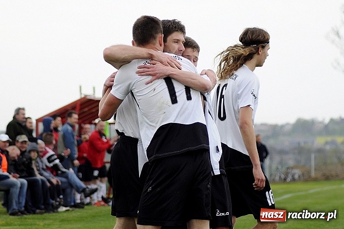 Zdjęcie w galerii na portalu naszraciborz.pl: Hit A klasy: Trzy szybkie ciosy Borucina, udana pogoń Buku wiadomości z regionu