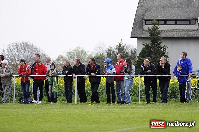 Zdjęcie w galerii na portalu naszraciborz.pl: Hit A klasy: Trzy szybkie ciosy Borucina, udana pogoń Buku wiadomości z regionu