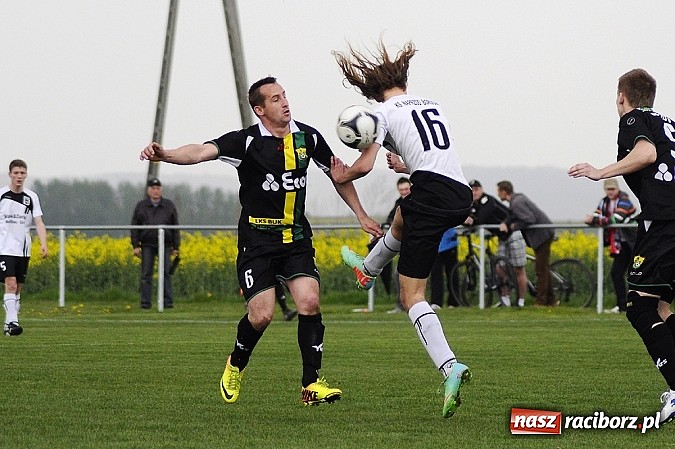 Zdjęcie w galerii na portalu naszraciborz.pl: Hit A klasy: Trzy szybkie ciosy Borucina, udana pogoń Buku wiadomości z regionu