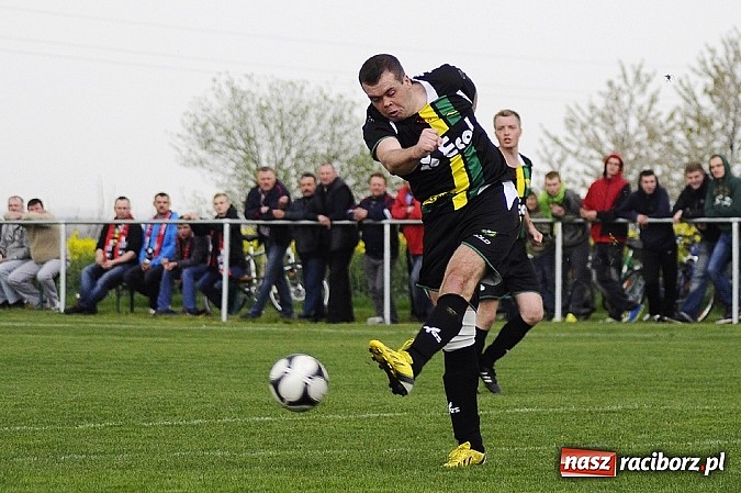 Zdjęcie w galerii na portalu naszraciborz.pl: Hit A klasy: Trzy szybkie ciosy Borucina, udana pogoń Buku wiadomości z regionu