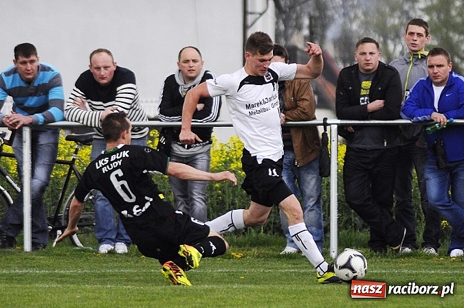 Zdjęcie w galerii na portalu naszraciborz.pl: Hit A klasy: Trzy szybkie ciosy Borucina, udana pogoń Buku wiadomości z regionu