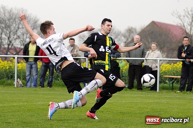 Zdjęcie w galerii na portalu naszraciborz.pl: Hit A klasy: Trzy szybkie ciosy Borucina, udana pogoń Buku wiadomości z regionu