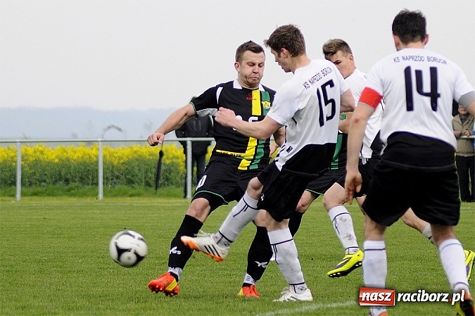 Zdjęcie w galerii na portalu naszraciborz.pl: Hit A klasy: Trzy szybkie ciosy Borucina, udana pogoń Buku wiadomości z regionu
