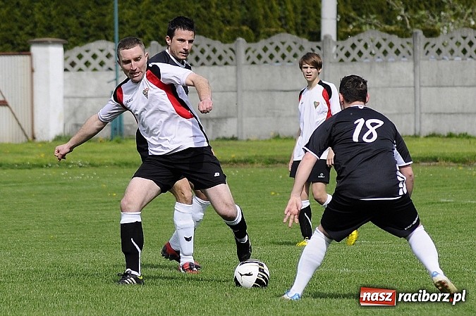 Zdjęcie w galerii na portalu naszraciborz.pl: A klasa: Wicelider z Tworkowa bezlitosny dla Czarnych Gorzyce wiadomości z regionu