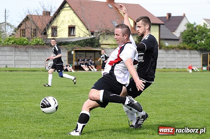 Zdjęcie w galerii na portalu naszraciborz.pl: A klasa: Wicelider z Tworkowa bezlitosny dla Czarnych Gorzyce wiadomości z regionu
