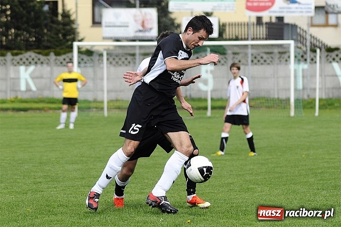 Zdjęcie w galerii na portalu naszraciborz.pl: A klasa: Wicelider z Tworkowa bezlitosny dla Czarnych Gorzyce wiadomości z regionu