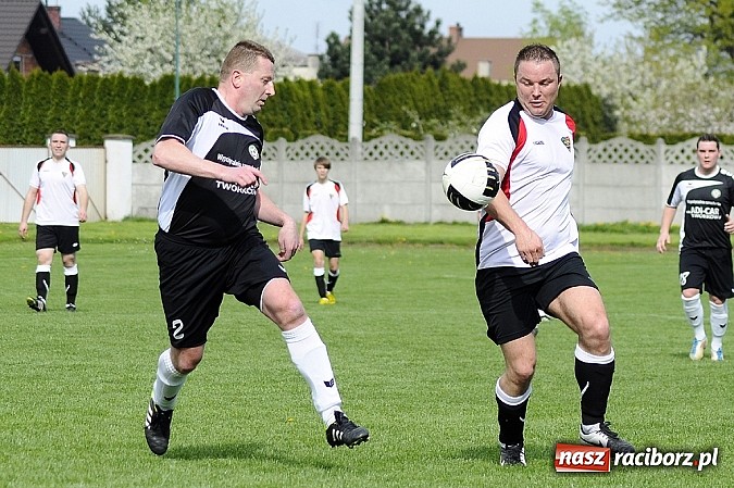 Zdjęcie w galerii na portalu naszraciborz.pl: A klasa: Wicelider z Tworkowa bezlitosny dla Czarnych Gorzyce wiadomości z regionu
