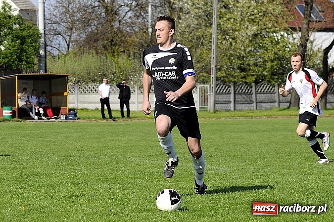 Zdjęcie w galerii na portalu naszraciborz.pl: A klasa: Wicelider z Tworkowa bezlitosny dla Czarnych Gorzyce wiadomości z regionu