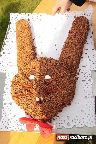 Zdjęcie w galerii na portalu naszraciborz.pl: Wielkanocne spotkanie w farskim ogrodzie wiadomości z regionu