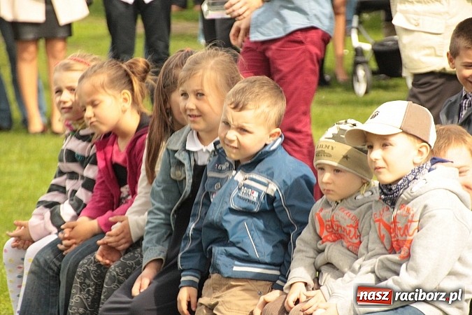 Zdjęcie w galerii na portalu naszraciborz.pl: Wielkanocne spotkanie w farskim ogrodzie wiadomości z regionu