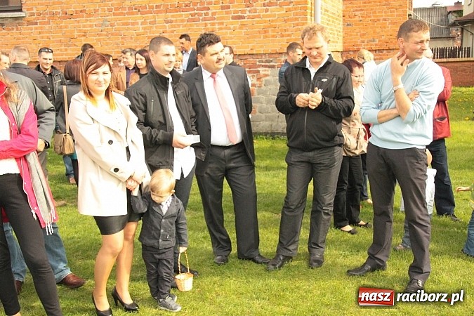 Zdjęcie w galerii na portalu naszraciborz.pl: Wielkanocne spotkanie w farskim ogrodzie wiadomości z regionu