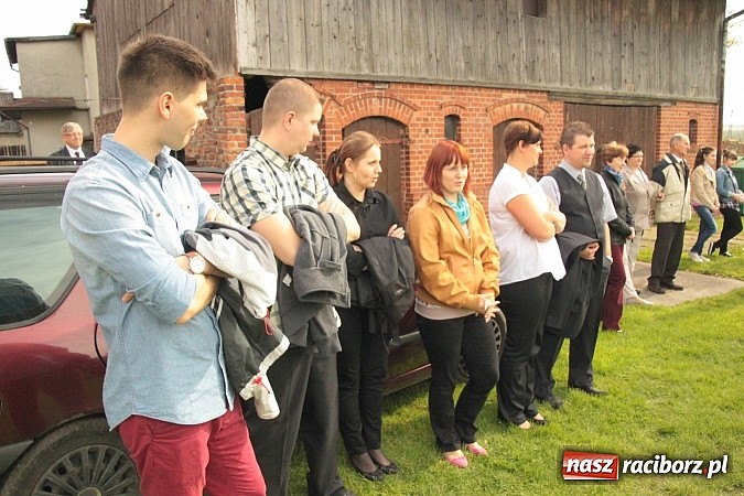 Zdjęcie w galerii na portalu naszraciborz.pl: Wielkanocne spotkanie w farskim ogrodzie wiadomości z regionu