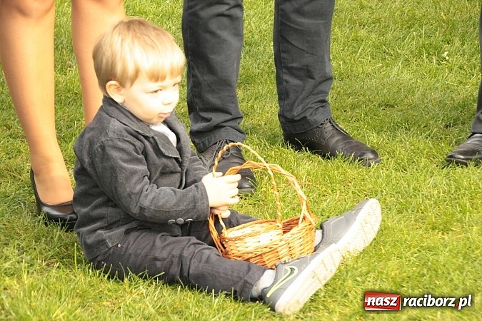 Zdjęcie w galerii na portalu naszraciborz.pl: Wielkanocne spotkanie w farskim ogrodzie wiadomości z regionu