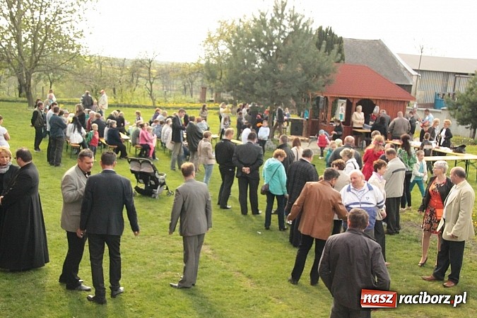 Zdjęcie w galerii na portalu naszraciborz.pl: Wielkanocne spotkanie w farskim ogrodzie wiadomości z regionu