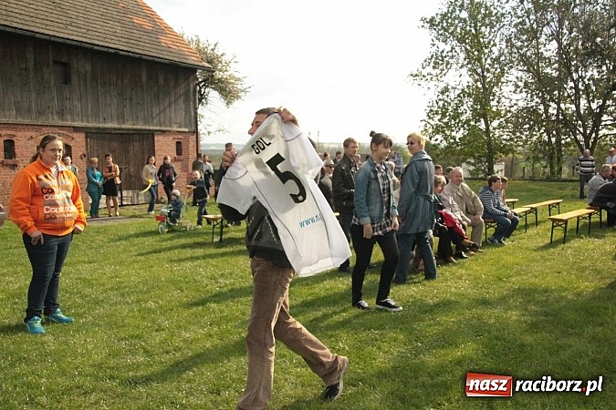 Zdjęcie w galerii na portalu naszraciborz.pl: Wielkanocne spotkanie w farskim ogrodzie wiadomości z regionu