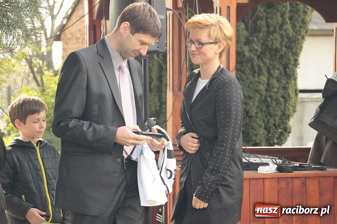 Zdjęcie w galerii na portalu naszraciborz.pl: Wielkanocne spotkanie w farskim ogrodzie wiadomości z regionu