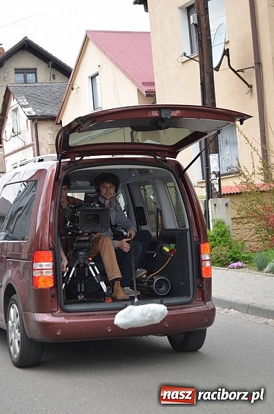 Zdjęcie w galerii na portalu naszraciborz.pl: W Pietrowicach Wielkich szli do cudownego obrazu a potem na obchód pól wiadomości z regionu