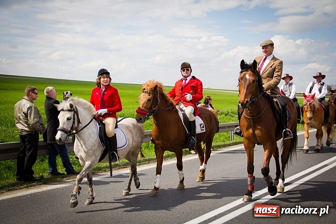 Zdjęcie w galerii na portalu naszraciborz.pl: Sudolskie wielkanocne rajtowanie, czyli cwałem po Topolowej wiadomości z regionu