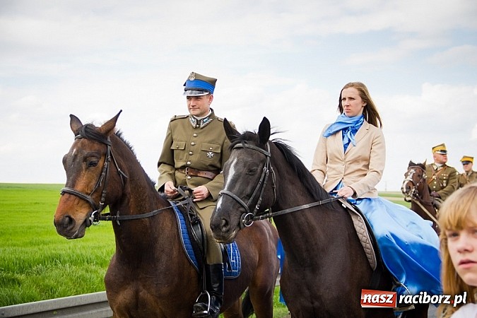 Zdjęcie w galerii na portalu naszraciborz.pl: Sudolskie wielkanocne rajtowanie, czyli cwałem po Topolowej wiadomości z regionu