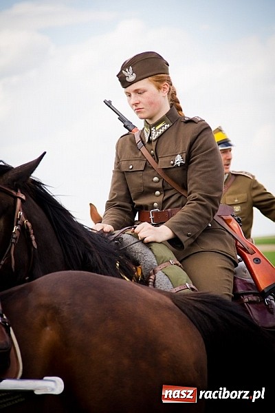 Zdjęcie w galerii na portalu naszraciborz.pl: Sudolskie wielkanocne rajtowanie, czyli cwałem po Topolowej wiadomości z regionu