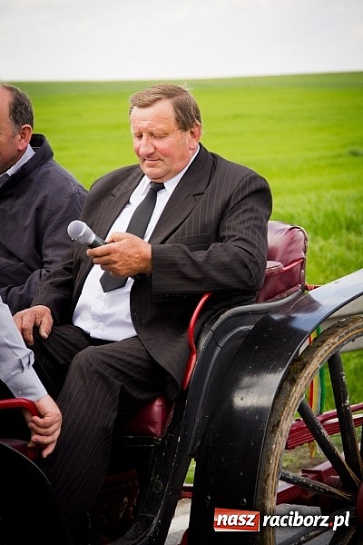 Zdjęcie w galerii na portalu naszraciborz.pl: Sudolskie wielkanocne rajtowanie, czyli cwałem po Topolowej wiadomości z regionu