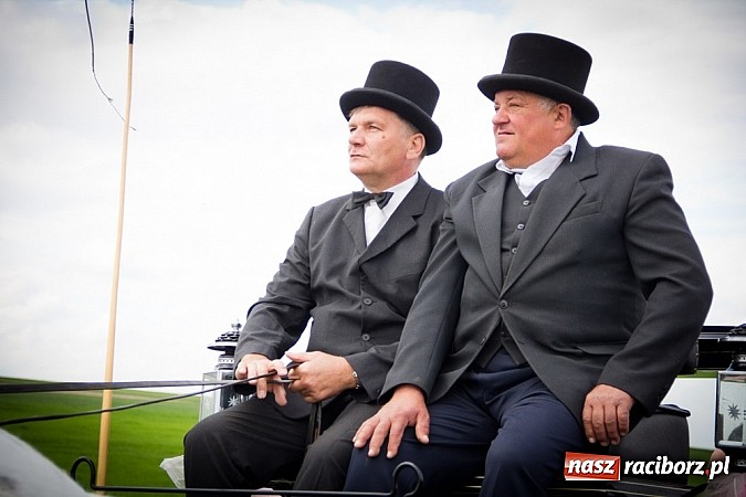 Zdjęcie w galerii na portalu naszraciborz.pl: Sudolskie wielkanocne rajtowanie, czyli cwałem po Topolowej wiadomości z regionu