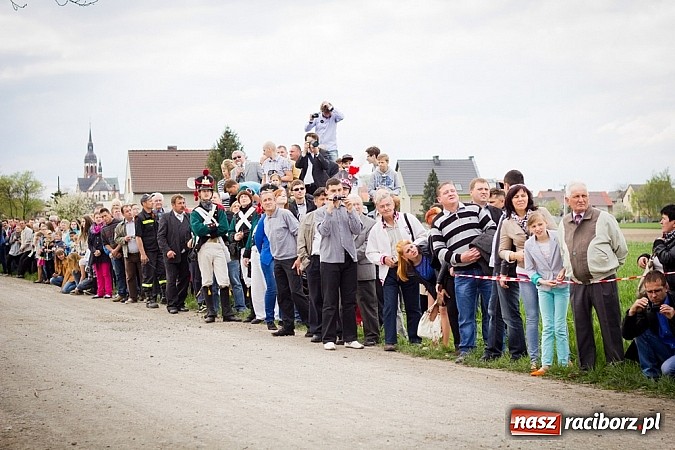Zdjęcie w galerii na portalu naszraciborz.pl: Sudolskie wielkanocne rajtowanie, czyli cwałem po Topolowej wiadomości z regionu