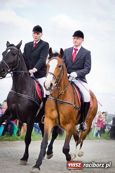 Zdjęcie w galerii na portalu naszraciborz.pl: Sudolskie wielkanocne rajtowanie, czyli cwałem po Topolowej wiadomości z regionu