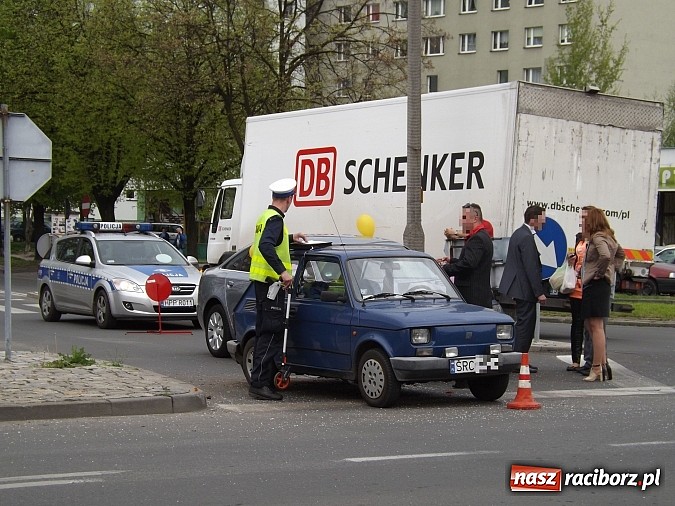 Zdjęcie w galerii na portalu naszraciborz.pl: Kraksa na skrzyżowaniu Katowickiej i Ocickiej  wiadomości z regionu