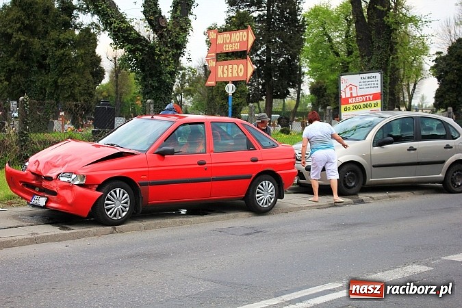 Zdjęcie w galerii na portalu naszraciborz.pl: Pechowy wtorek na raciborskich drogach wiadomości z regionu