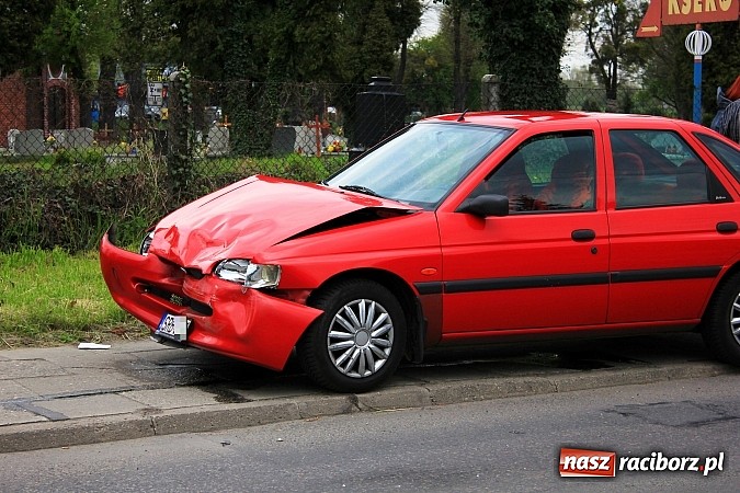 Zdjęcie w galerii na portalu naszraciborz.pl: Pechowy wtorek na raciborskich drogach wiadomości z regionu