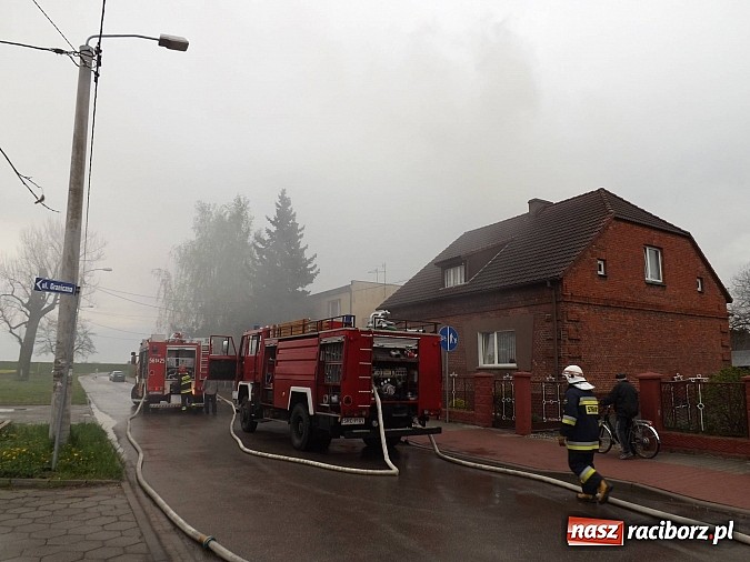 Zdjęcie w galerii na portalu naszraciborz.pl: 20 tysięcy złotych strat po pożarze na Płoni. Dziecko zaprószyło ogień? wiadomości z regionu