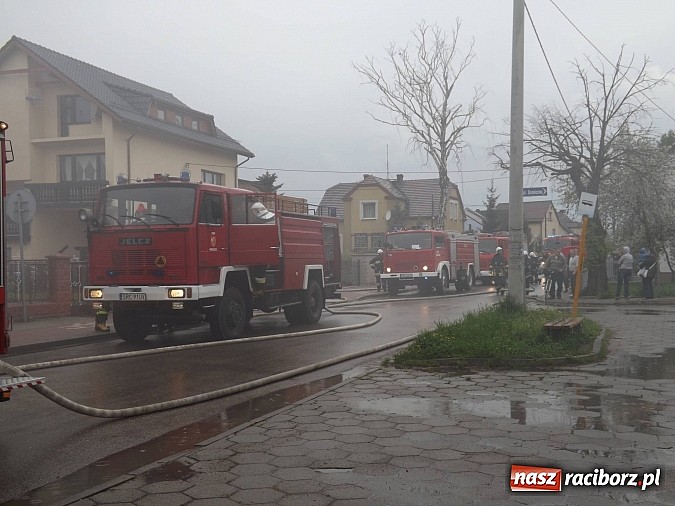 Zdjęcie w galerii na portalu naszraciborz.pl: 20 tysięcy złotych strat po pożarze na Płoni. Dziecko zaprószyło ogień? wiadomości z regionu