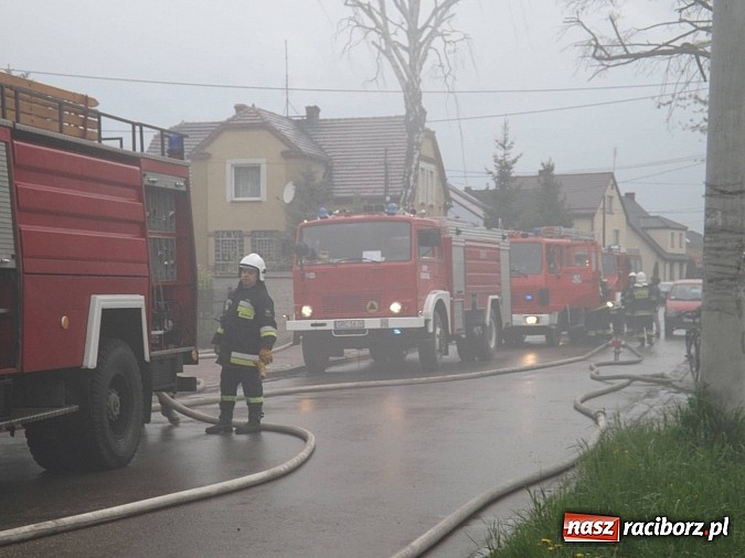 Zdjęcie w galerii na portalu naszraciborz.pl: 20 tysięcy złotych strat po pożarze na Płoni. Dziecko zaprószyło ogień? wiadomości z regionu