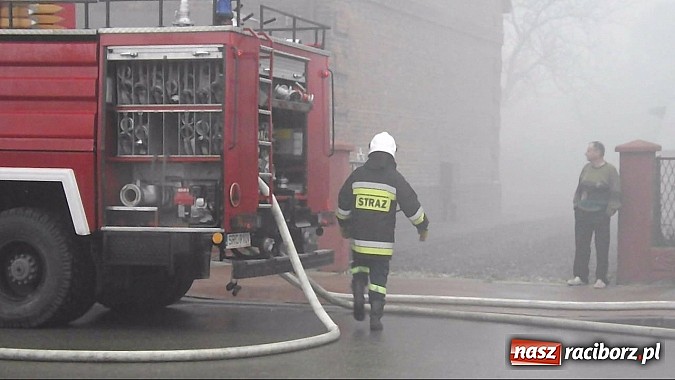 Zdjęcie w galerii na portalu naszraciborz.pl: 20 tysięcy złotych strat po pożarze na Płoni. Dziecko zaprószyło ogień? wiadomości z regionu