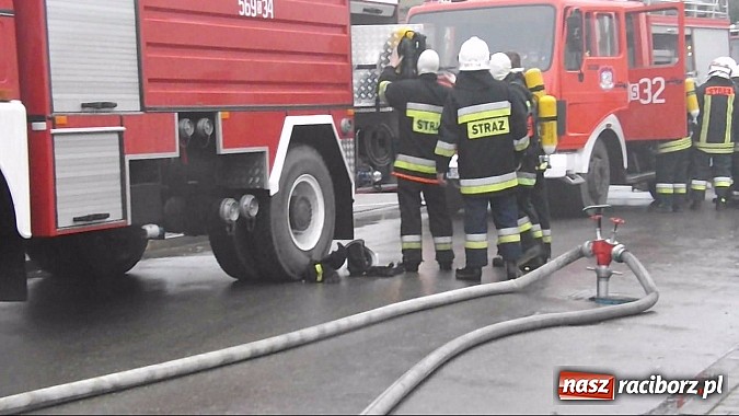Zdjęcie w galerii na portalu naszraciborz.pl: 20 tysięcy złotych strat po pożarze na Płoni. Dziecko zaprószyło ogień? wiadomości z regionu