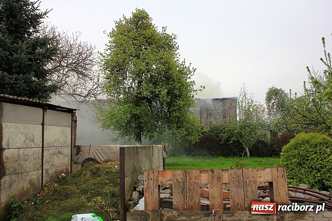 Zdjęcie w galerii na portalu naszraciborz.pl: 20 tysięcy złotych strat po pożarze na Płoni. Dziecko zaprószyło ogień? wiadomości z regionu