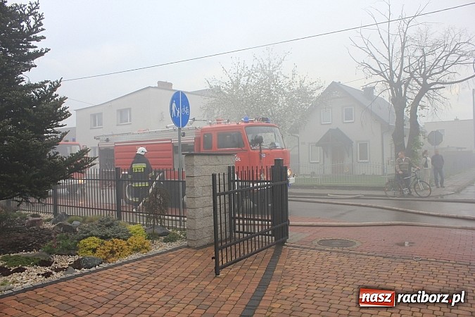 Zdjęcie w galerii na portalu naszraciborz.pl: 20 tysięcy złotych strat po pożarze na Płoni. Dziecko zaprószyło ogień? wiadomości z regionu