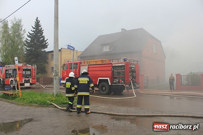 Zdjęcie w galerii na portalu naszraciborz.pl: 20 tysięcy złotych strat po pożarze na Płoni. Dziecko zaprószyło ogień? wiadomości z regionu