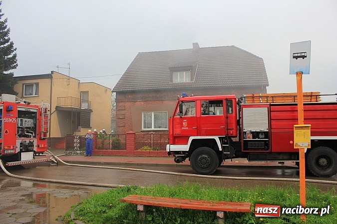 Zdjęcie w galerii na portalu naszraciborz.pl: 20 tysięcy złotych strat po pożarze na Płoni. Dziecko zaprószyło ogień? wiadomości z regionu