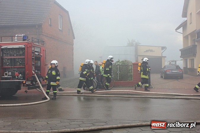 Zdjęcie w galerii na portalu naszraciborz.pl: 20 tysięcy złotych strat po pożarze na Płoni. Dziecko zaprószyło ogień? wiadomości z regionu