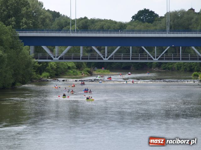 Zdjęcie w galerii na portalu naszraciborz.pl: Spływ kajakowy Ostrava-Zabełków wiadomości z regionu