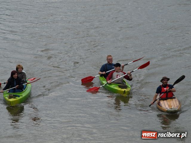 Zdjęcie w galerii na portalu naszraciborz.pl: Spływ kajakowy Ostrava-Zabełków wiadomości z regionu