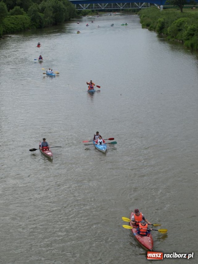 Zdjęcie w galerii na portalu naszraciborz.pl: Spływ kajakowy Ostrava-Zabełków wiadomości z regionu