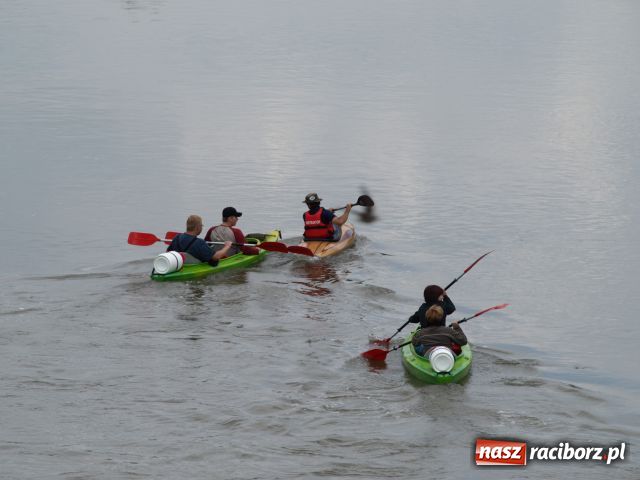 Zdjęcie w galerii na portalu naszraciborz.pl: Spływ kajakowy Ostrava-Zabełków wiadomości z regionu