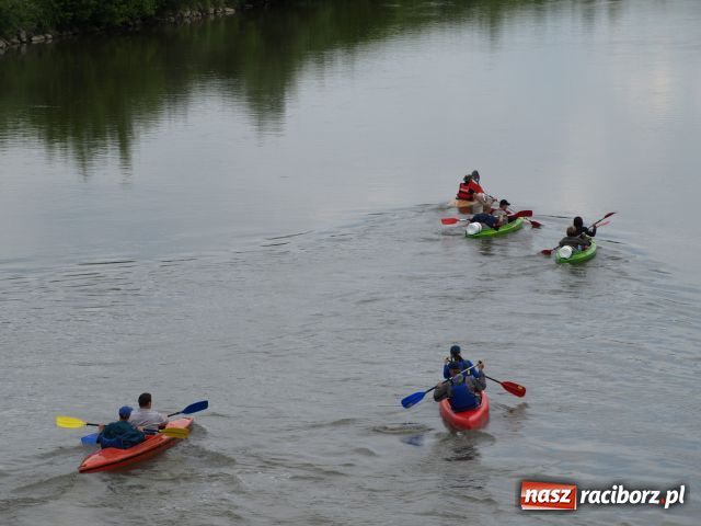 Zdjęcie w galerii na portalu naszraciborz.pl: Spływ kajakowy Ostrava-Zabełków wiadomości z regionu