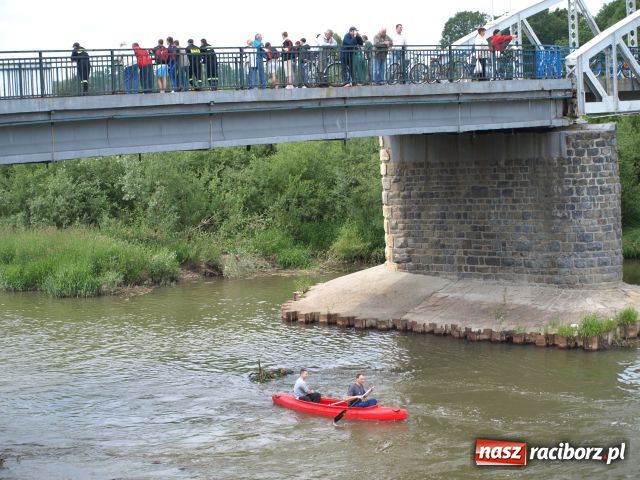 Zdjęcie w galerii na portalu naszraciborz.pl: Spływ kajakowy Ostrava-Zabełków wiadomości z regionu