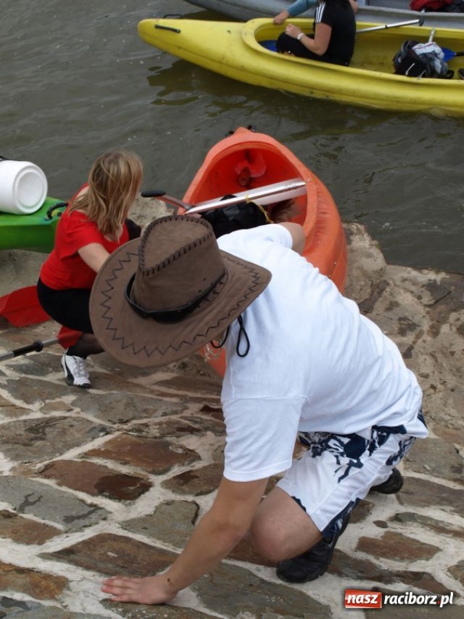Zdjęcie w galerii na portalu naszraciborz.pl: Spływ kajakowy Ostrava-Zabełków wiadomości z regionu