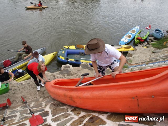 Zdjęcie w galerii na portalu naszraciborz.pl: Spływ kajakowy Ostrava-Zabełków wiadomości z regionu